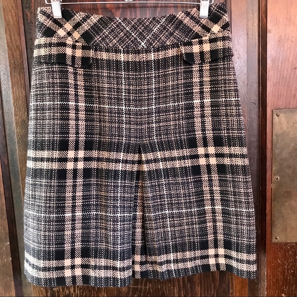 Ann Taylor skirt 8 plaid black grey beige medium